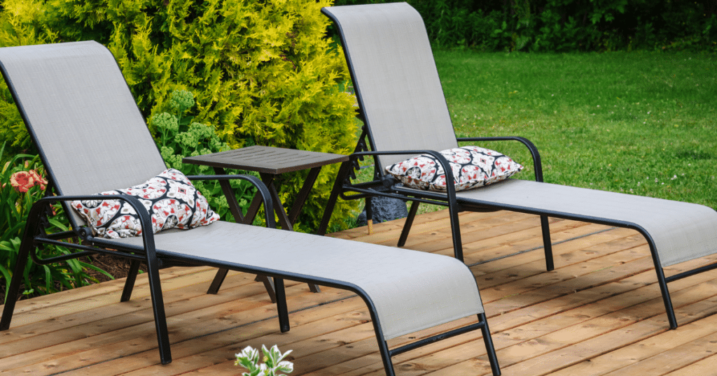 Outdoor Chaise Lounges 101