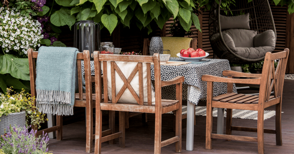 Teak vs. Acacia Wood Patio Furniture: 5 Ways Teak is Best